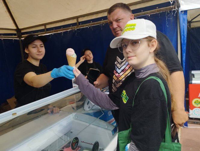 Четыре дня радости