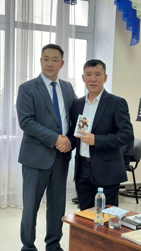 «Сан қырлы қаламгердің әлемі» атты әдеби кеш өтті