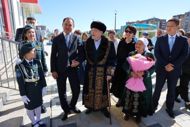 Ардагер Қасымхан ата 100 жасқа толды