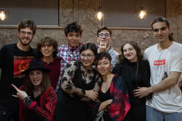 Отырыс – семейная посиделка