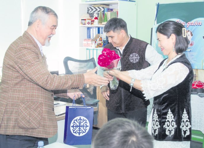 Ұрпақ Абайды оқысын