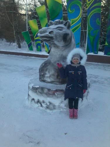 Новогодняя лошадка