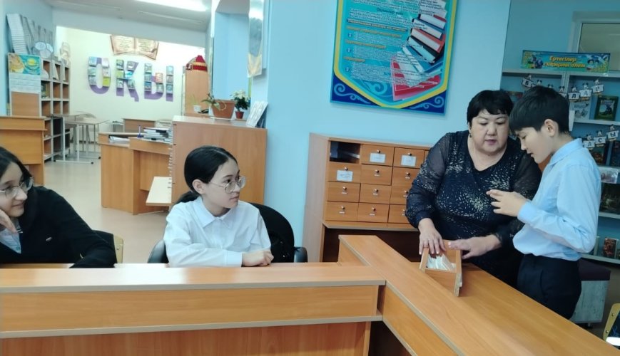 ​Как живут книги